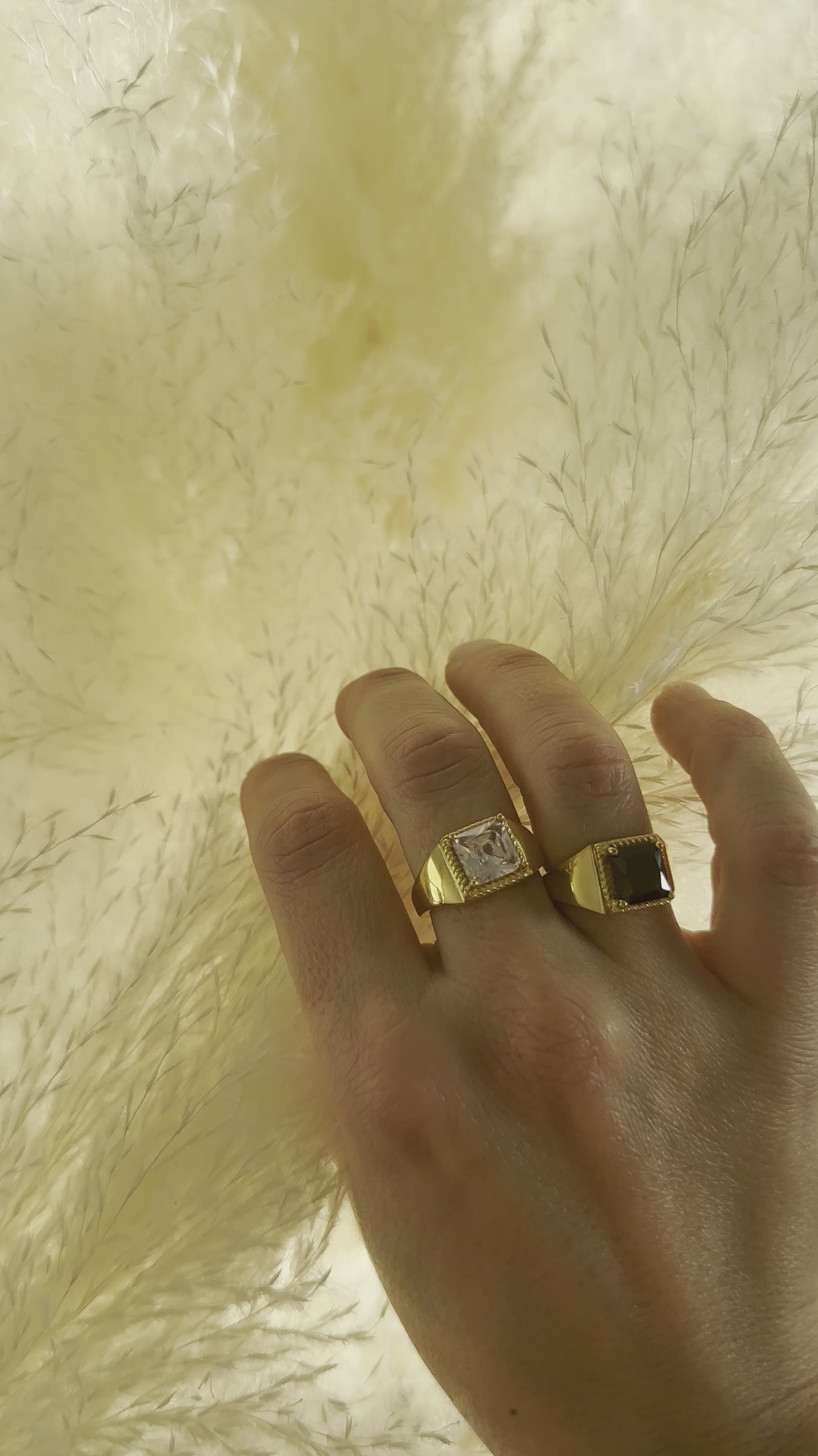 Anello chevalier pietra nera