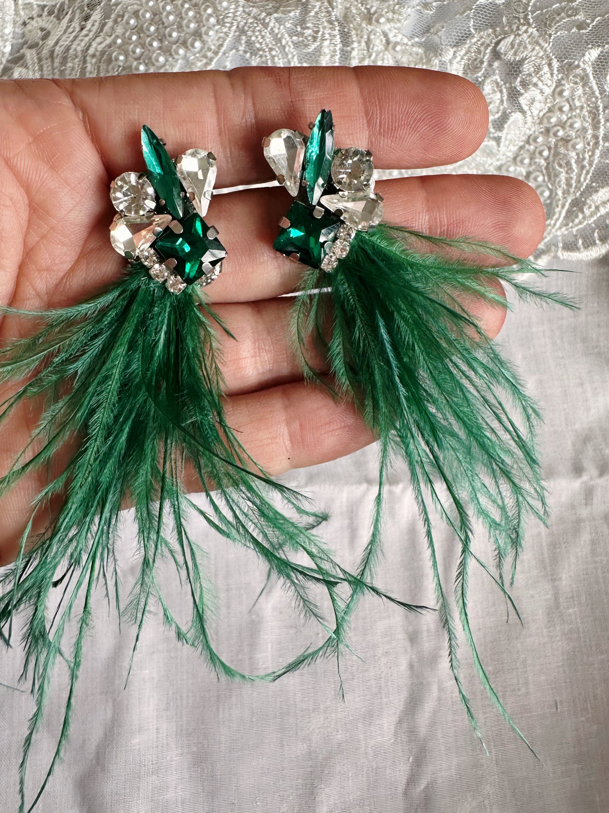 Piume in verde smeraldo